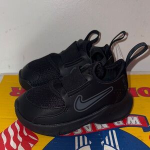 Nike Kids Black Sneakers size 5C